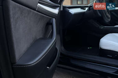 Седан Tesla Model 3 2022 в Киеве