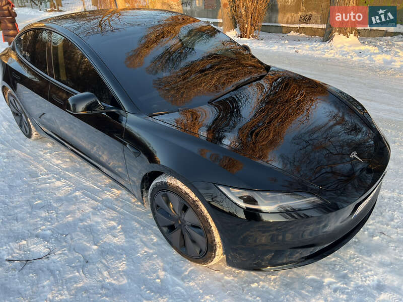 Седан Tesla Model 3 2024 в Днепре
