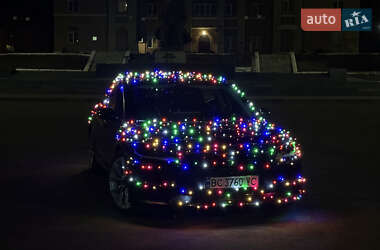 Седан Tesla Model 3 2024 в Шептицькому