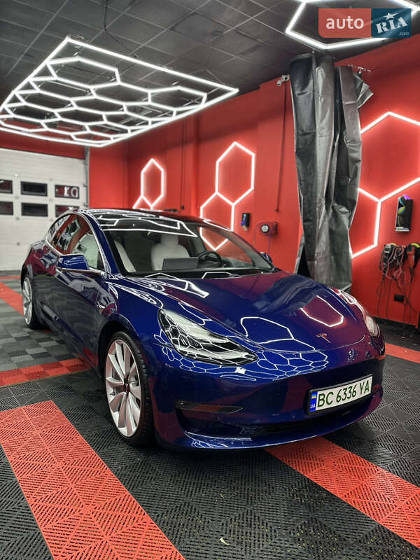 2018 Tesla Model 3, VIN 5YJ3E1EBXJF080909:plate — фото 1 (autoria)