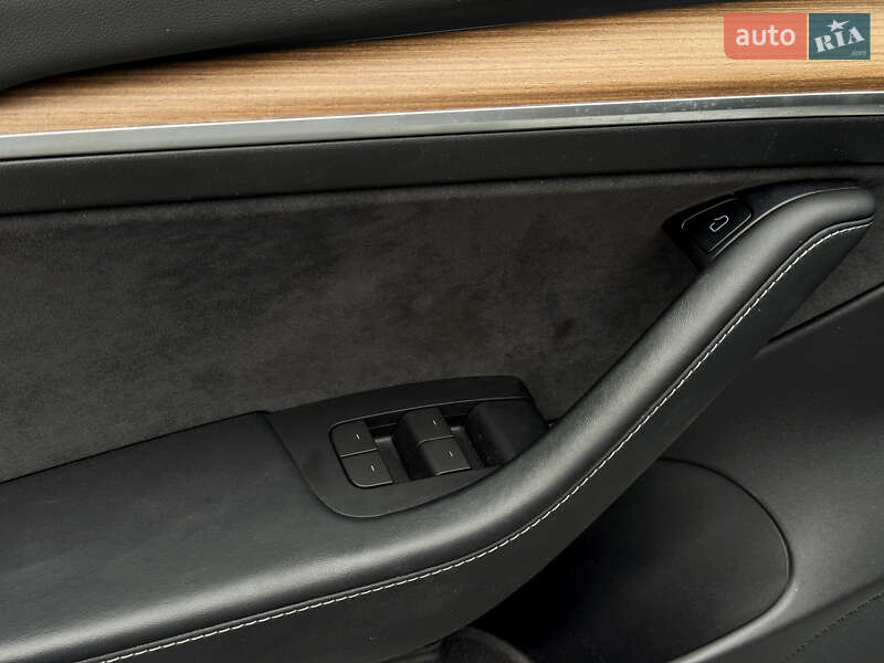 Седан Tesla Model 3 2022 в Києві фото 15 Седан Tesla Model 3 2022 в Києві