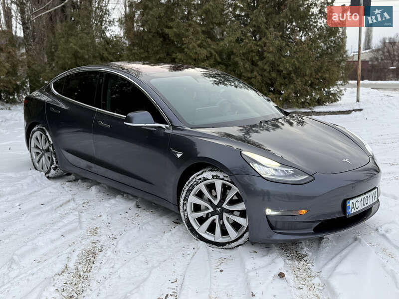 Седан Tesla Model 3 2018 в Житомирі