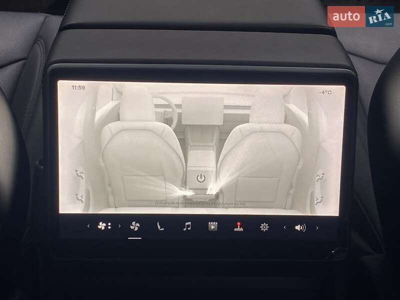 Седан Tesla Model 3 2024 в Киеве