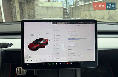 Седан Tesla Model 3 2021 в Львові