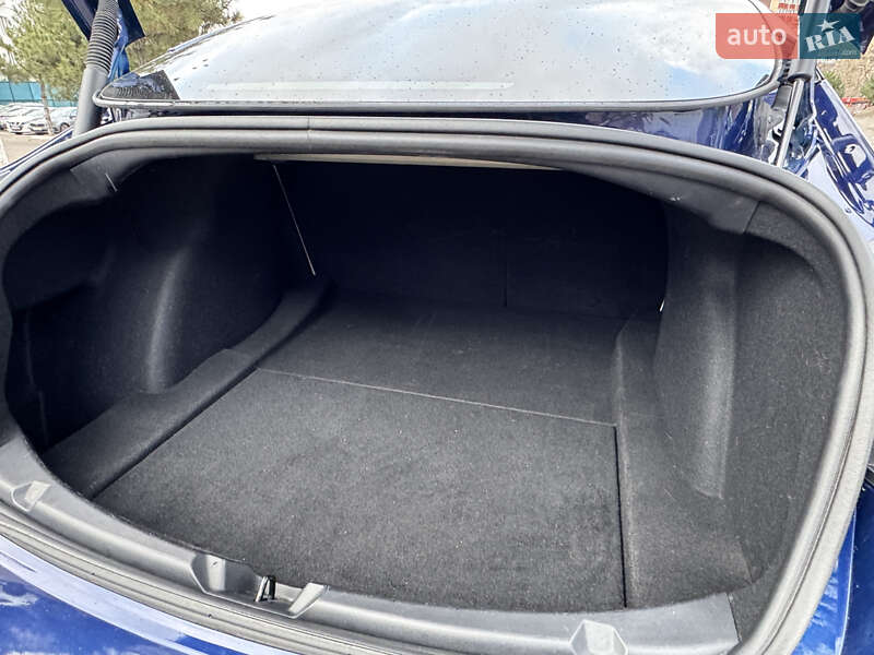 Седан Tesla Model 3 2022 в Одесі