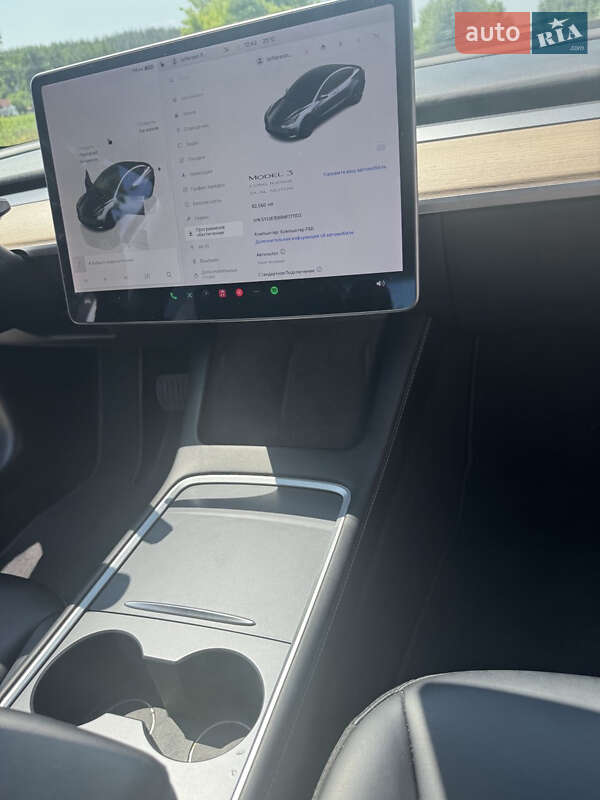 Седан Tesla Model 3 2022 в Кривом Роге