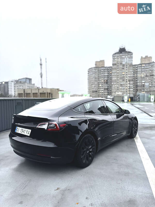Седан Tesla Model 3 2018 в Ірпені