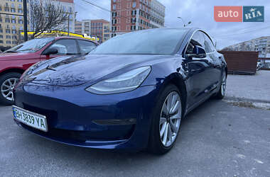 Седан Tesla Model 3 2020 в Одесі