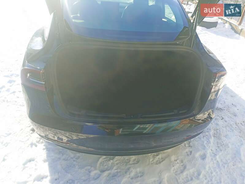 Седан Tesla Model 3 2022 в Киеве фото 14 Седан Tesla Model 3 2022 в Киеве