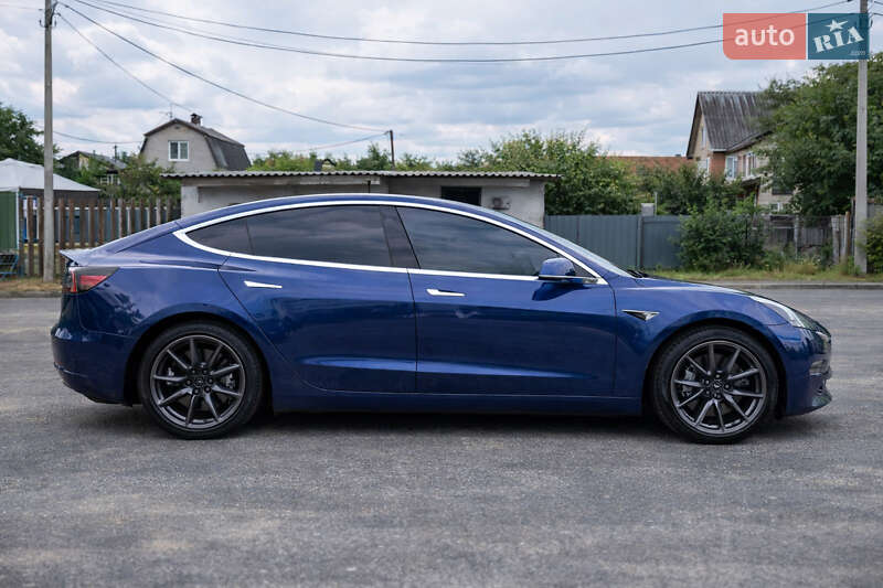 Седан Tesla Model 3 2019 в Киеве фото 4 Седан Tesla Model 3 2019 в Киеве