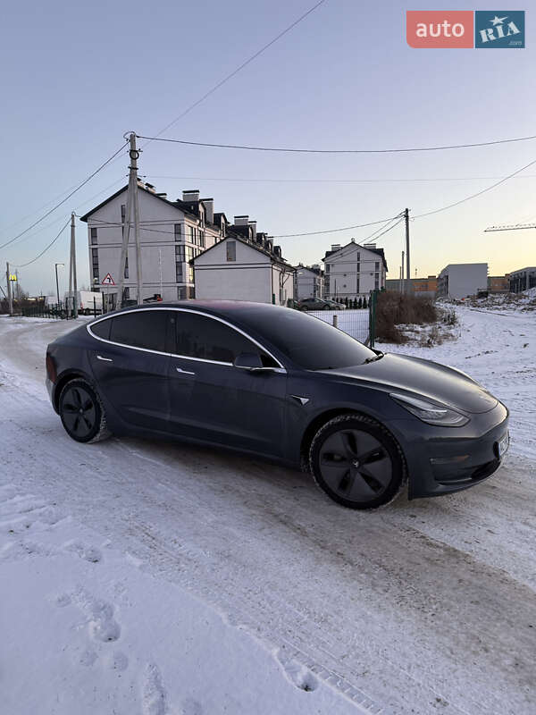 Седан Tesla Model 3 2018 в Луцьку фото 4 Седан Tesla Model 3 2018 в Луцьку