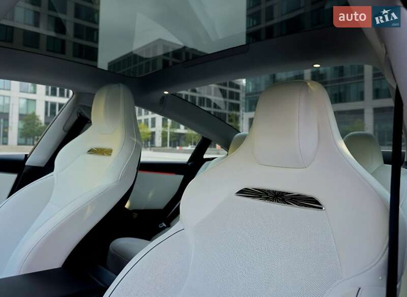 Седан Tesla Model 3 2024 в Львові фото 17 Седан Tesla Model 3 2024 в Львові