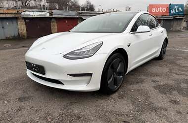 Седан Tesla Model 3 2018 в Киеве