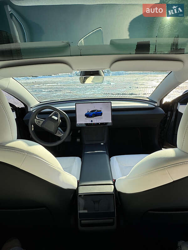 Седан Tesla Model 3 2025 в Харкові фото 11 Седан Tesla Model 3 2025 в Харкові