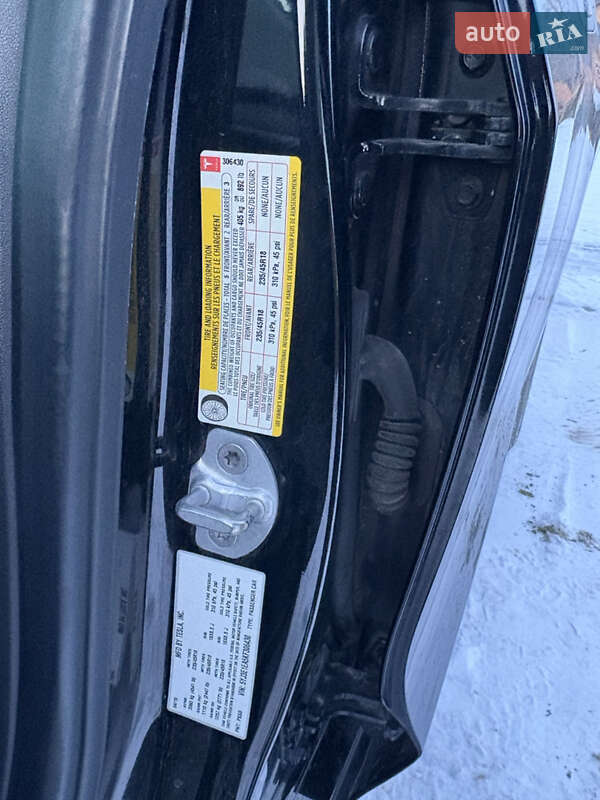 Седан Tesla Model 3 2019 в Львові фото 27 Седан Tesla Model 3 2019 в Львові