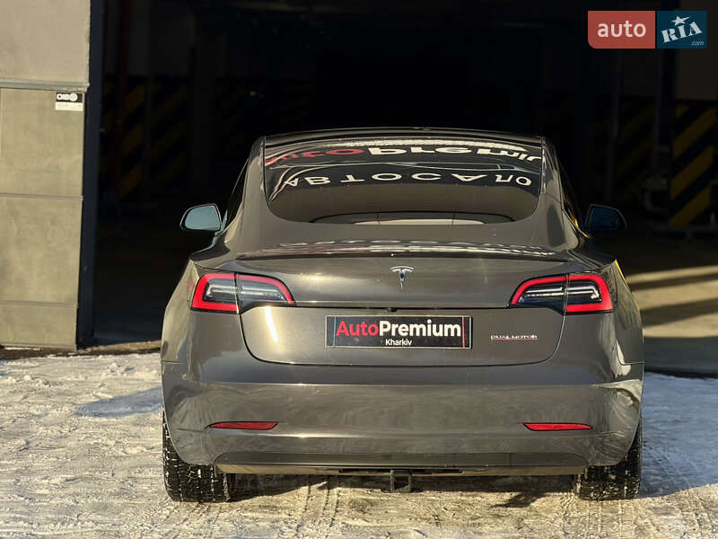 Седан Tesla Model 3 2022 в Харькове