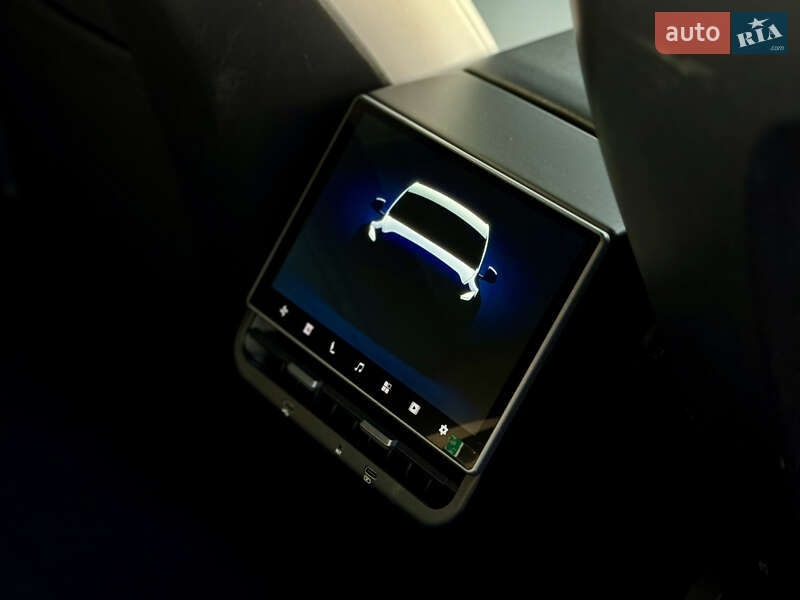 Седан Tesla Model 3 2022 в Харькове