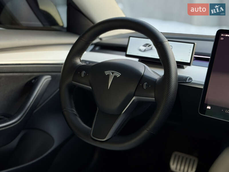 Седан Tesla Model 3 2022 в Харькове