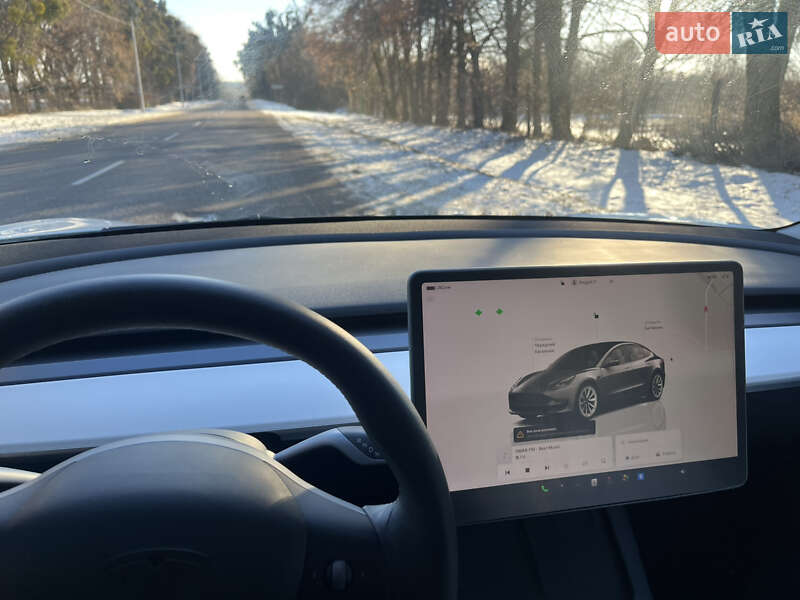 Седан Tesla Model 3 2022 в Львові