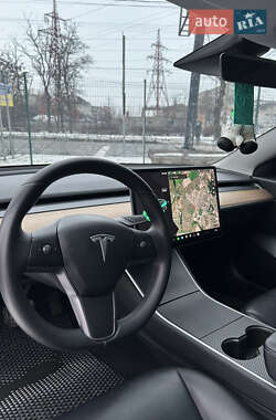 Седан Tesla Model 3 2020 в Кропивницком