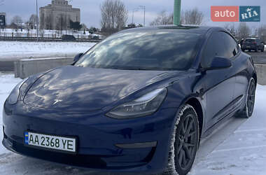 Седан Tesla Model 3 2023 в Києві