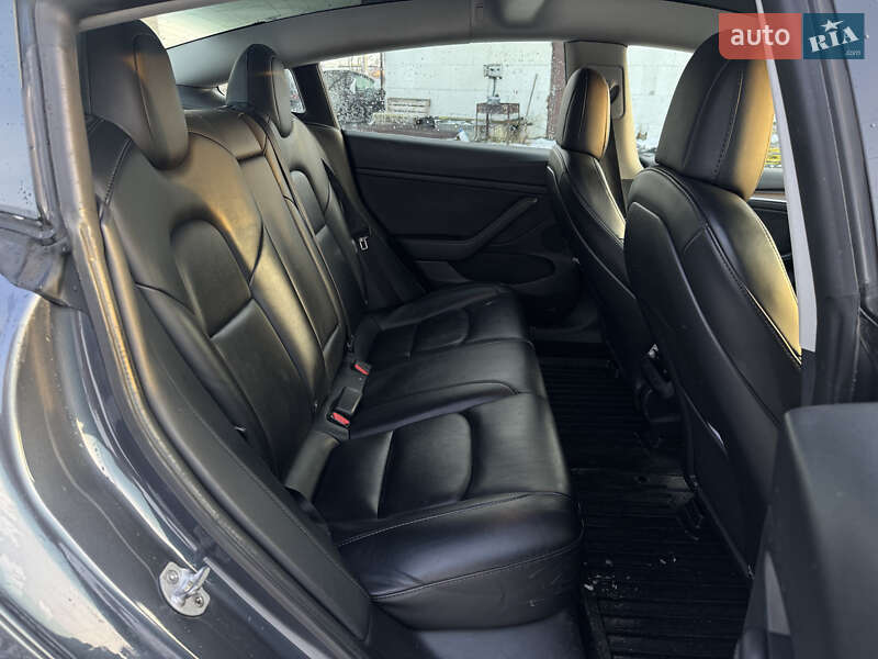 Седан Tesla Model 3 2022 в Луцке фото 23 Седан Tesla Model 3 2022 в Луцке