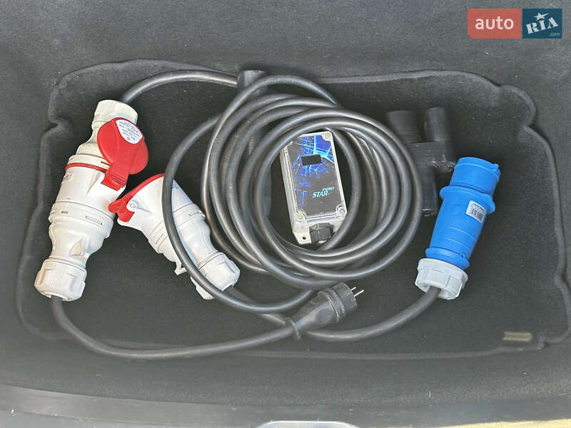 Седан Tesla Model 3 2018 в Киеве фото 2 Седан Tesla Model 3 2018 в Киеве