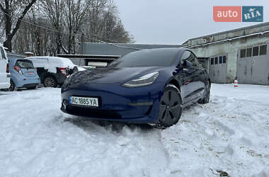 Седан Tesla Model 3 2020 в Львові