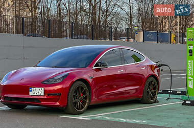 Седан Tesla Model 3 2019 в Полтаве