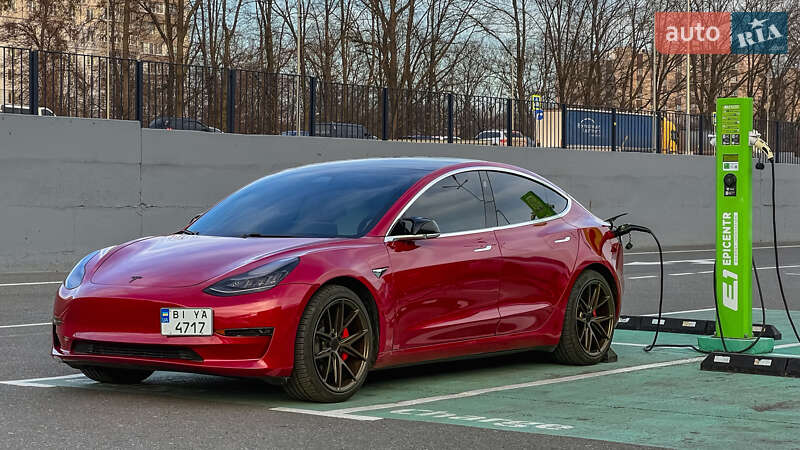 Tesla Model 3 2019