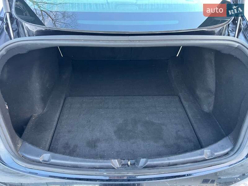 Седан Tesla Model 3 2019 в Києві