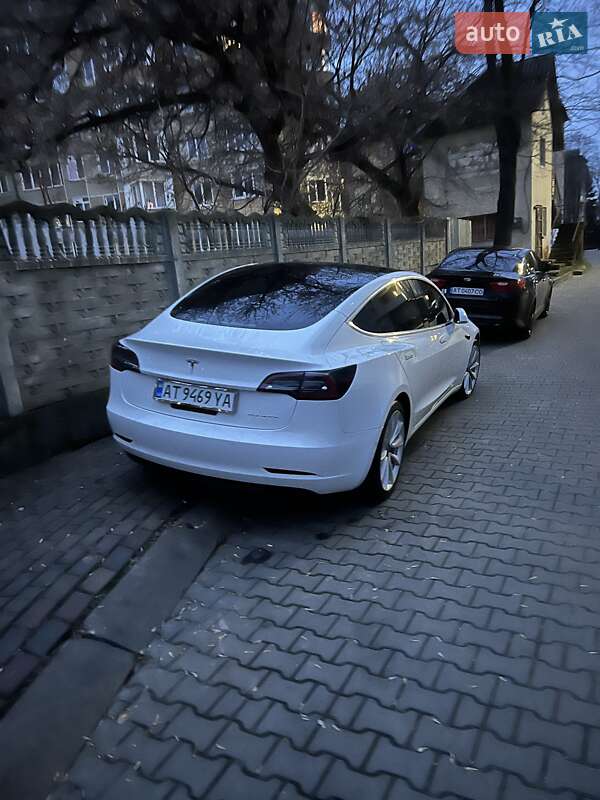 Седан Tesla Model 3 2019 в Івано-Франківську фото 3 Седан Tesla Model 3 2019 в Івано-Франківську
