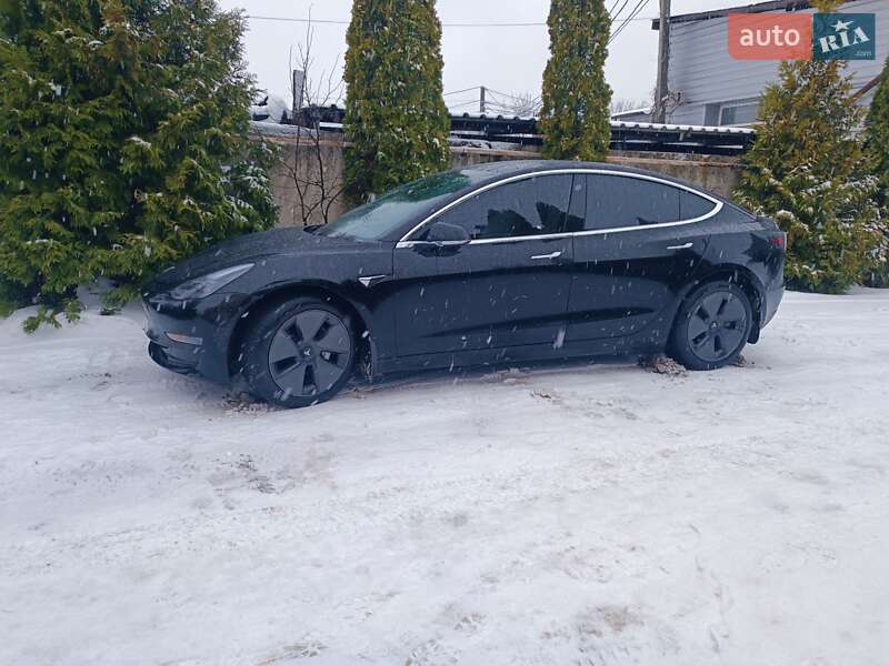 Седан Tesla Model 3 2019 в Сумах
