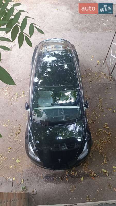 Седан Tesla Model 3 2019 в Сумах