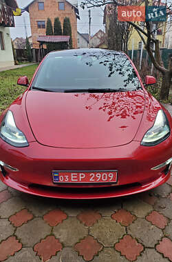 Седан Tesla Model 3 2022 в Ивано-Франковске