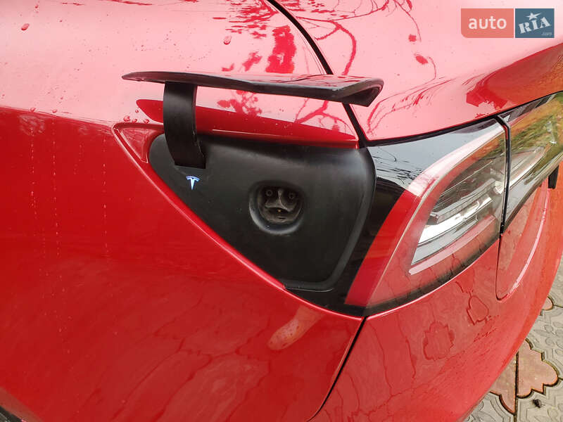 Седан Tesla Model 3 2022 в Ивано-Франковске