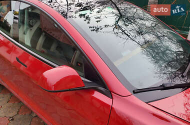 Седан Tesla Model 3 2022 в Ивано-Франковске
