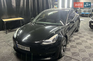 Седан Tesla Model 3 2018 в Львове