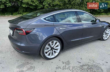 Седан Tesla Model 3 2020 в Шепетовке