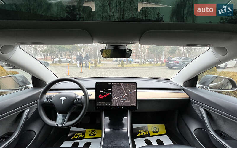 Седан Tesla Model 3 2019 в Львове фото 16 Седан Tesla Model 3 2019 в Львове