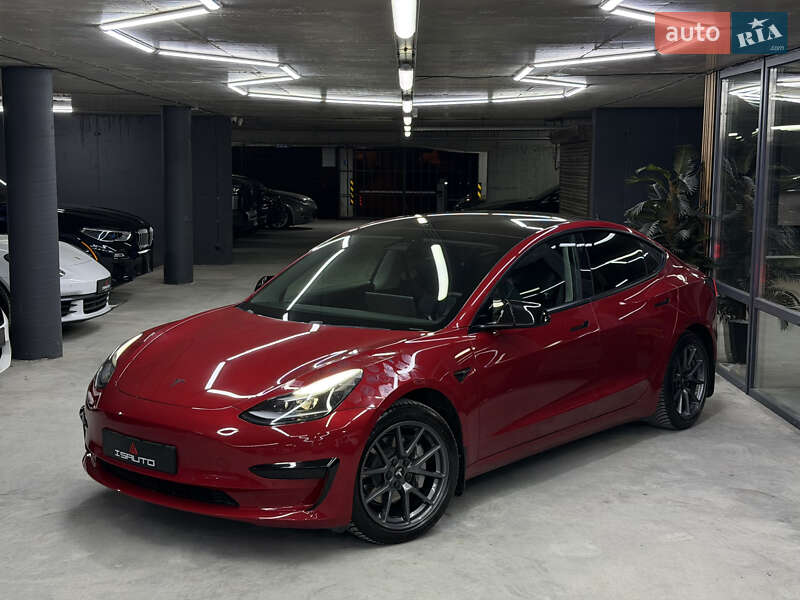 Седан Tesla Model 3 2021 в Одессе
