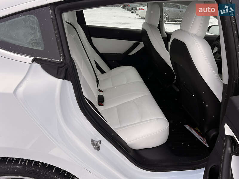 Седан Tesla Model 3 2019 в Киеве фото 13 Седан Tesla Model 3 2019 в Киеве