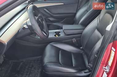 Седан Tesla Model 3 2022 в Черкассах