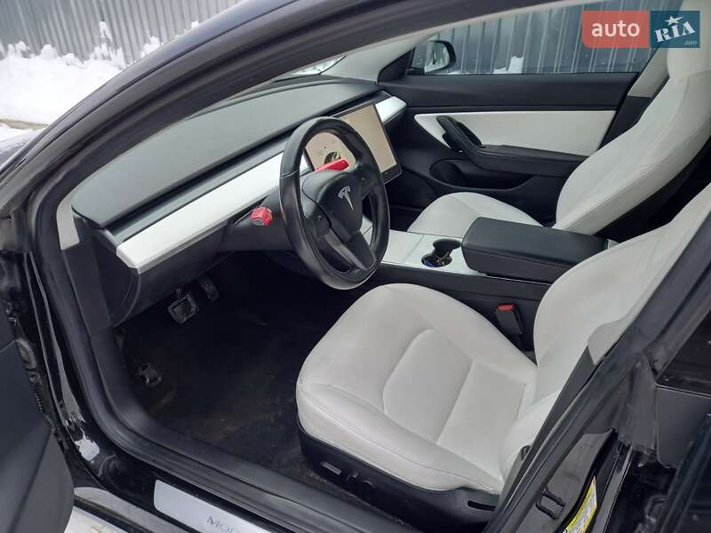 Седан Tesla Model 3 2018 в Каменец-Подольском