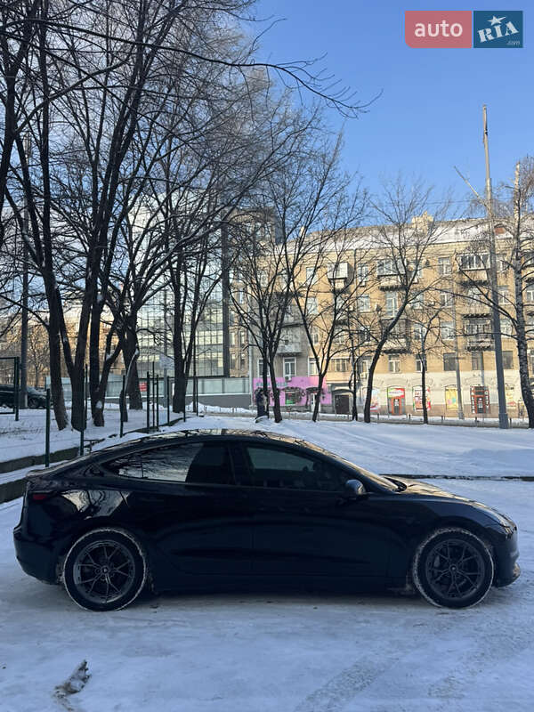 Седан Tesla Model 3 2018 в Киеве