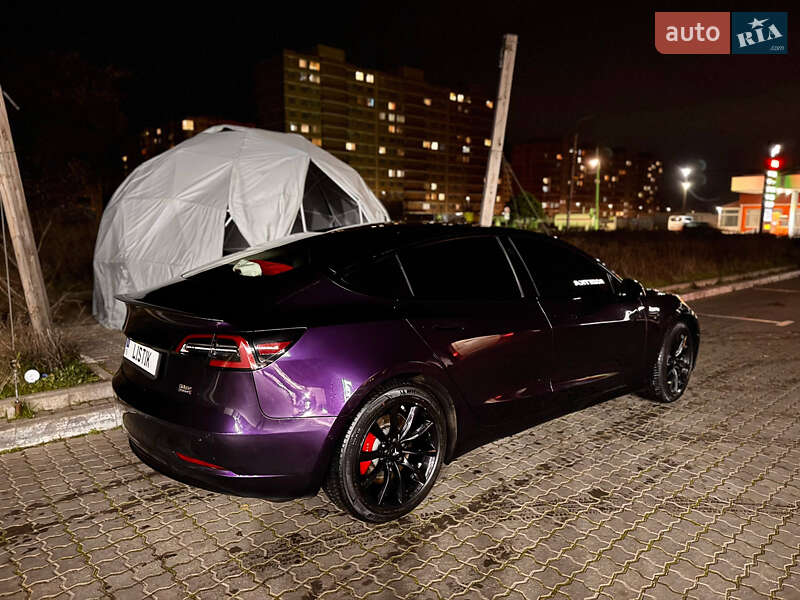 Седан Tesla Model 3 2018 в Черноморске