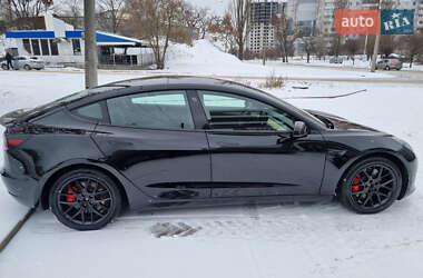 Седан Tesla Model 3 2021 в Черкасах
