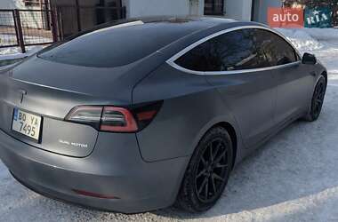 Седан Tesla Model 3 2020 в Тернополе