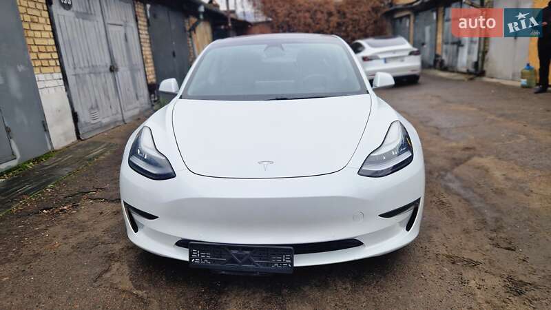 Седан Tesla Model 3 2020 в Киеве фото 33 Седан Tesla Model 3 2020 в Киеве