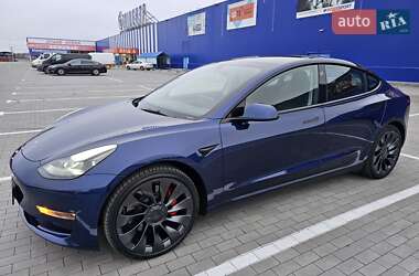 Седан Tesla Model 3 2023 в Виннице